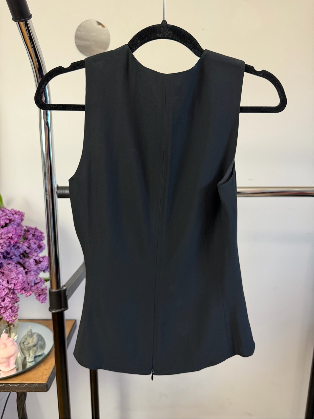 Emporio Armani Black Sleeveless Minimalist Top Made in Italy Size 38 - Picture 2 of 5